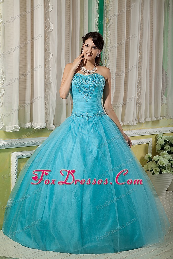 Dresses for a sweet 15 party