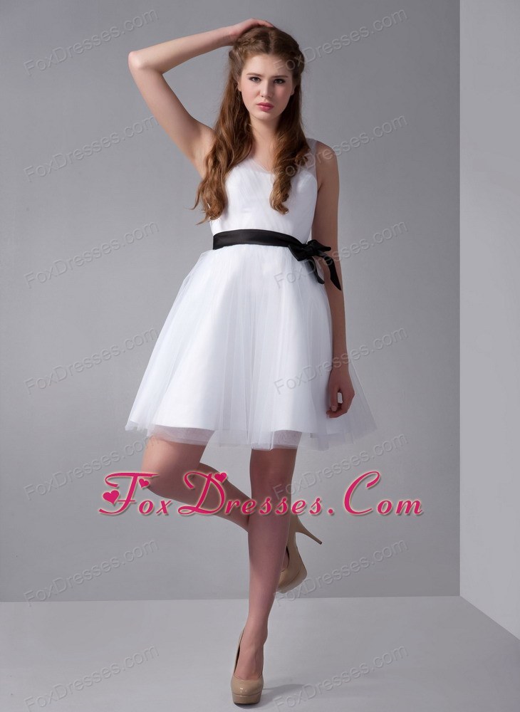 white middle school graduation dresses