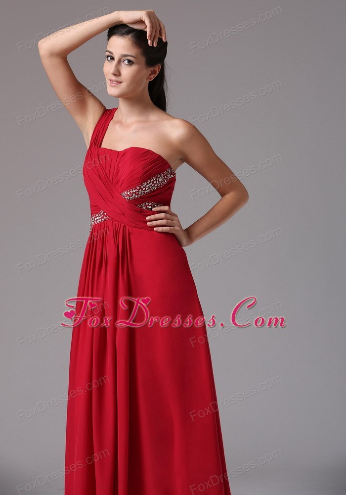 ... stylish-2013-prom-dress-red-one-shoulder-beading-and-ruche-p-4233.html